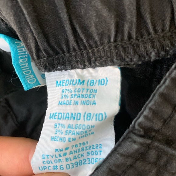 Maternity Shorts - Picture 3 of 4